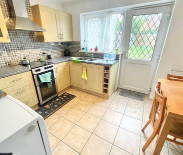 Lysley Close - Photo 2