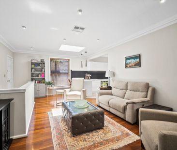 Contemporary Family Home with Poolside Entertaining & Leafy Outlooks - Photo 3