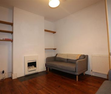 5 bedroom house to rent - Photo 2