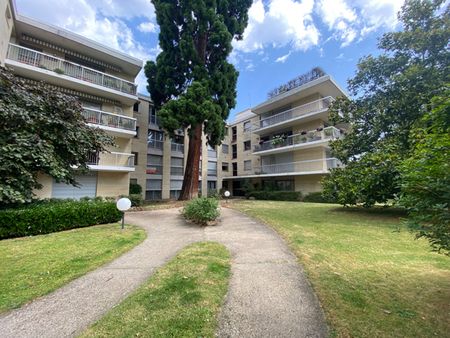 Appartement 2 pièce(s) 43 m2 à Sceaux - Photo 3