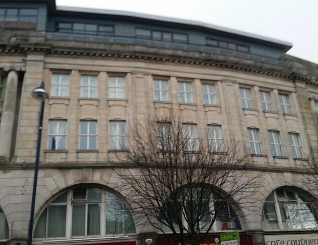 2 bedroom flat to rent - Photo 1