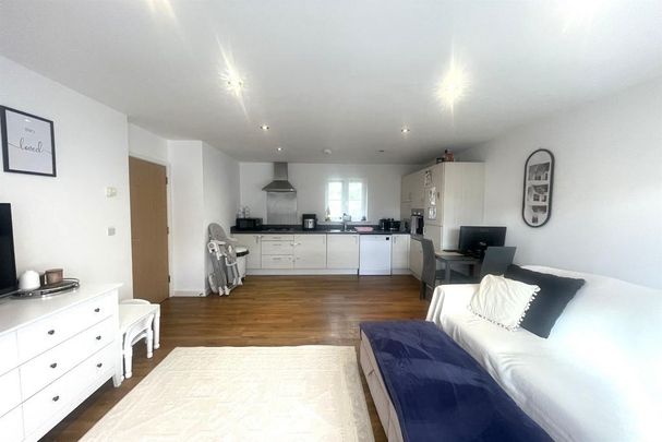2 bedroom apartment to rent - Photo 1