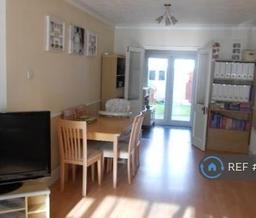 4 bedroom terraced house to rent - Photo 1