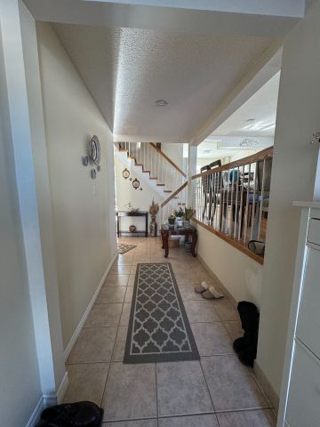 For Lease - 271 Weldrick Road, Richmond Hill, Ontario - Photo 3