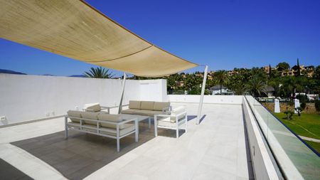 El Paraiso, Estepona East, Estepona, Andalusia 29680 - Photo 3