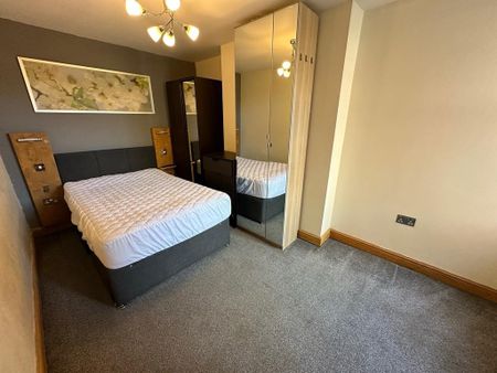 1 bedroom in a house share to rent - Photo 3