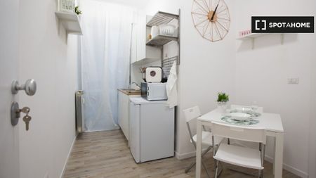 Via Privata Treviso, Milan, Lombardy 20127 - Photo 5