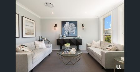 Exquisite Double-Level Residence - Photo 4