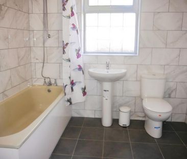 5 bedroom detached house to rent - Photo 1