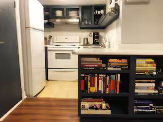 1 bd Basement Suite for Rent in Toronto, ON - Photo 2
