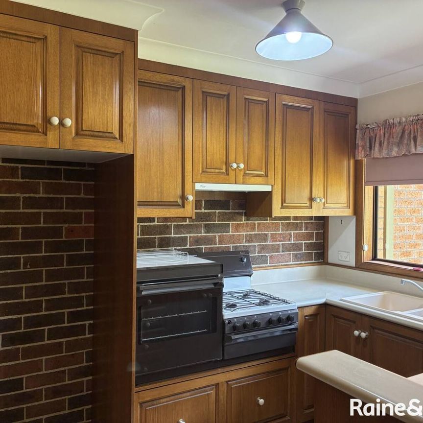 A great opportunity to have this delightful residence for your new home - Photo 1