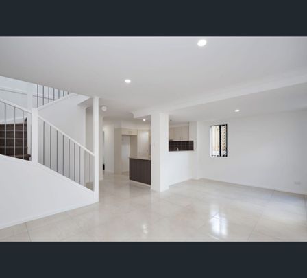 11/80 Coora street, Wishart, Qld 4122 - Photo 1