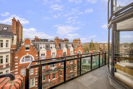 3 bedroom flat in Chelsea - Photo 5