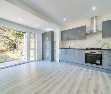 Caithness Road, Mitcham, Surrey, CR4 - Photo 1