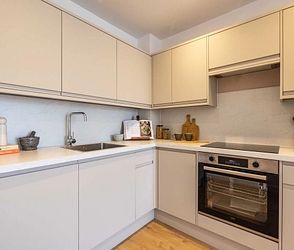 Bay View, Wraik Hill, Whitstable, CT5 3SP, Kent - Photo 2