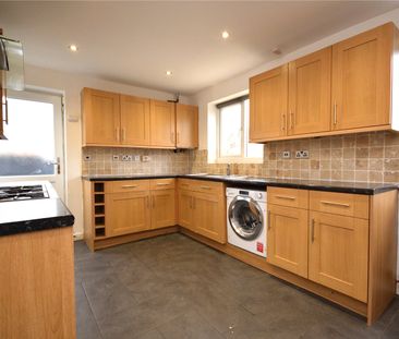 1, Weaver Gardens, Morley, Leeds, West Yorkshire, LS27 8UX - Photo 6