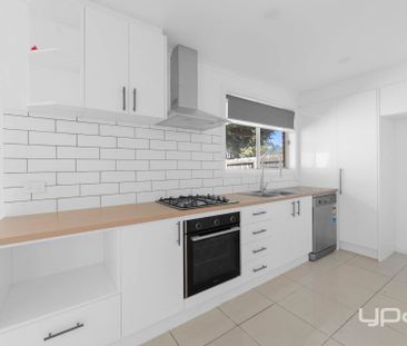 Unit in the Heart of St. Albans - Photo 3