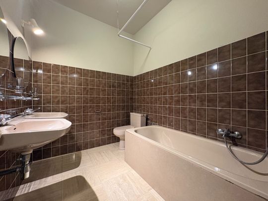 Appartement te huur in Kortrijk - Photo 1