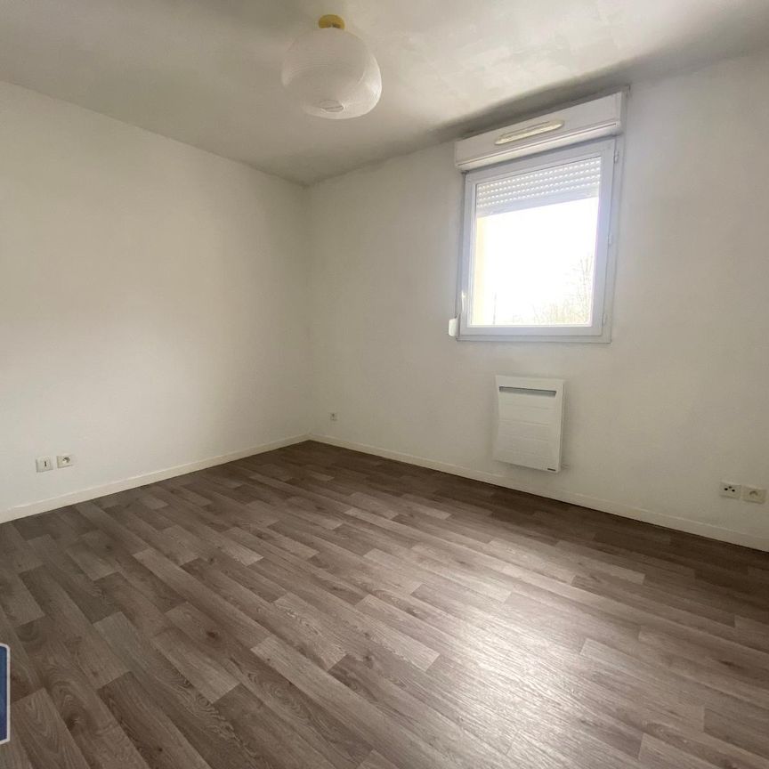 Location Appartement 2 pièces 47m² LE CATEAU CAMBRESIS 59360 - Photo 1
