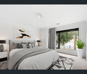 Stylish Family Retreat Offering Space, Comfort & Convenience - Photo 6