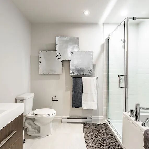 3030 Boulevard Lévesque Ouest, Laval, QC - Photo 1