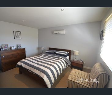 Three Bedroom Townhouse - Photo 6