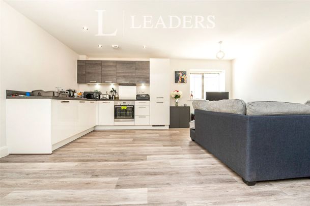 2 bedroom apartment to rent London Road, Tetbury, GL8 - Photo 1