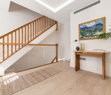 Chesham Mews - Photo 2