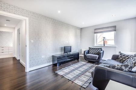 2 bedroom flat to rent - Photo 2