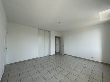 Location Appartement 2 pièces 44m² AUBAGNE 13400 - Photo 3