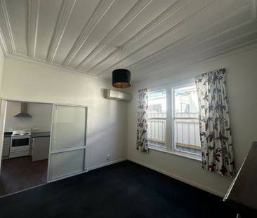 Charming Saint Kilda Rental Awaits You! - Photo 5