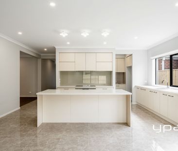 BRAND NEW PROPERTY IN SUNBURY- EVERYTHING YOU COULD WANT. - Photo 3