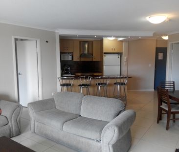 Furnished Surfers Paradise Apartment - Photo 2