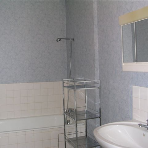 Location Appartement 1 pièce Meublé 32m² LE CREUSOT 71200 - Photo 1
