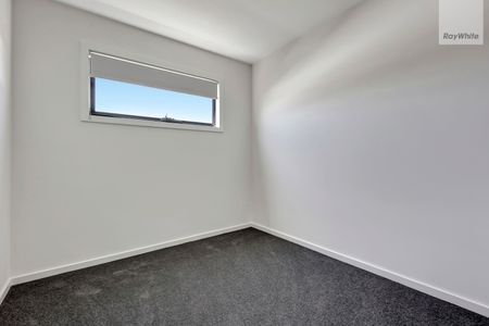 6 Angelina Terrace, Truganina VIC 3029 - Townhouse For Rent | Domain - Photo 2