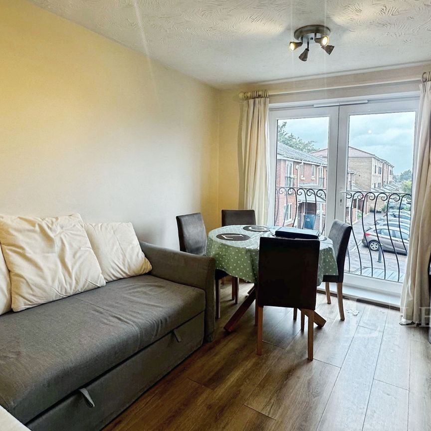 5 bedroom house to rent Primrose Close, LU3 - Photo 1