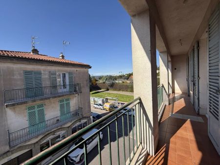 Location Appartement 3 pièces 62 m2 à Fréjus - Photo 2