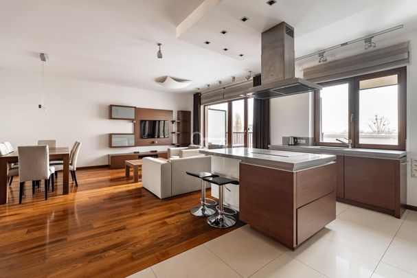 Przy Polu Mokotowskim | 2 łazienki | Garderoba - Photo 1