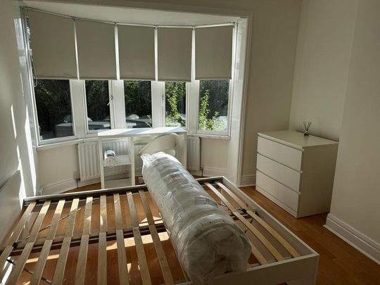 5 bedroom semi-detached house to rent - Photo 1