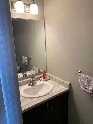 For Lease - 1061 Eagletrace Drive Unit# 85, London North, Ontario - Photo 1