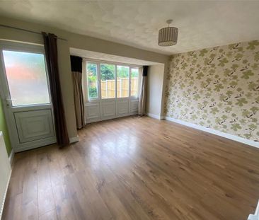 3 bedroom terraced house to rent - Photo 5
