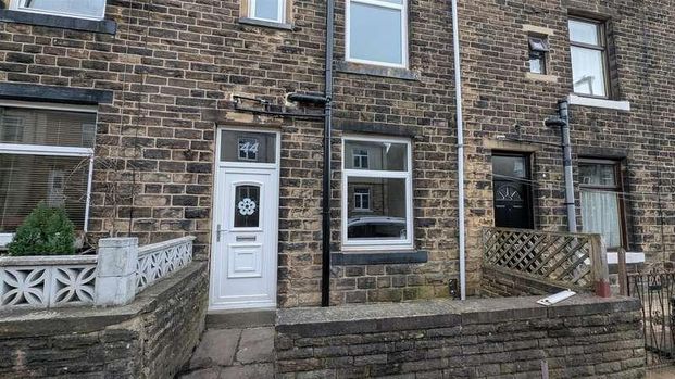 Mannville Grove, Keighley, BD22 - Photo 1