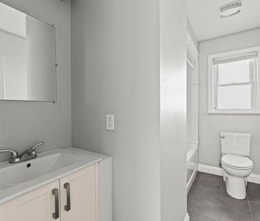 For Lease - 14 Westmount Avenue Unit# Main, Thorold, Ontario - Photo 6