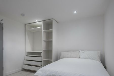 6 bedroom house to rent - Photo 4