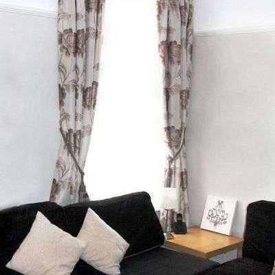 3 Bed Flat, Shenley Road, SE5 - Photo 1