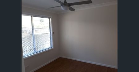 ATTACHED TWO BEDROOMS HOUSE CLOSE TO SEVEN HILLS STATION - Photo 2