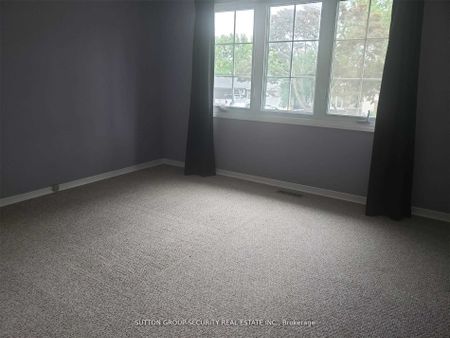 Detached Home For Lease | E8130280 - Photo 4