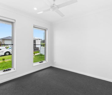 Stunning Brand-New Home in the Heart of Thornlands - Photo 4