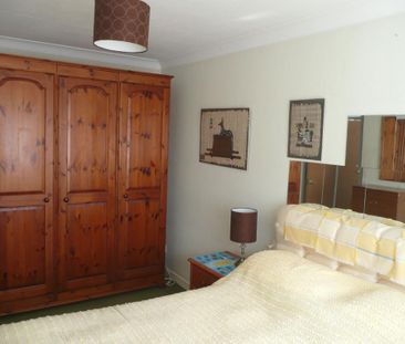 2 bedroom maisonette to rent - Photo 2