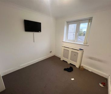 2 Bedroom - Horseshoe Bridge, Southampton - Photo 6